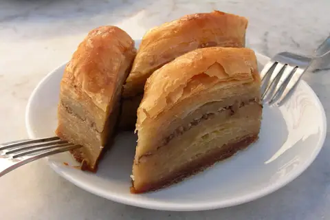 Drizzled Desserts & Cakes photo 1
